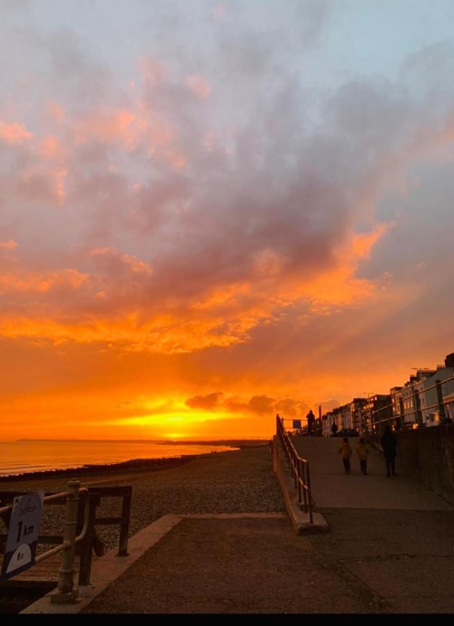 Penthouse Suite, Sea View, Close To Shops, Beach And Train St Leonards-on-Sea מראה חיצוני תמונה